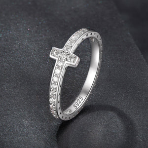 925 Sterling Silver Moissanite Ring in Size 6