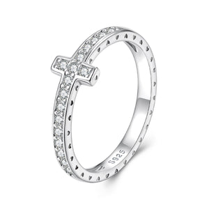925 Sterling Silver Moissanite Ring in Size 6