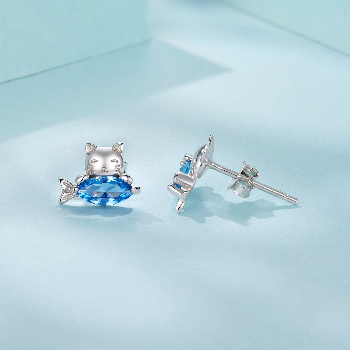925 Sterling Silver 0.8cm White Gold Plated CZ Earrings for Women