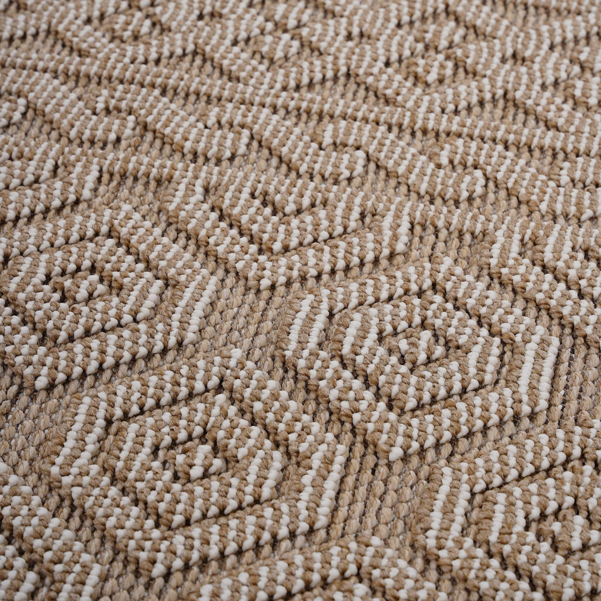 NAAR Guros Collection Geometric Indoor/Outdoor Area Rug