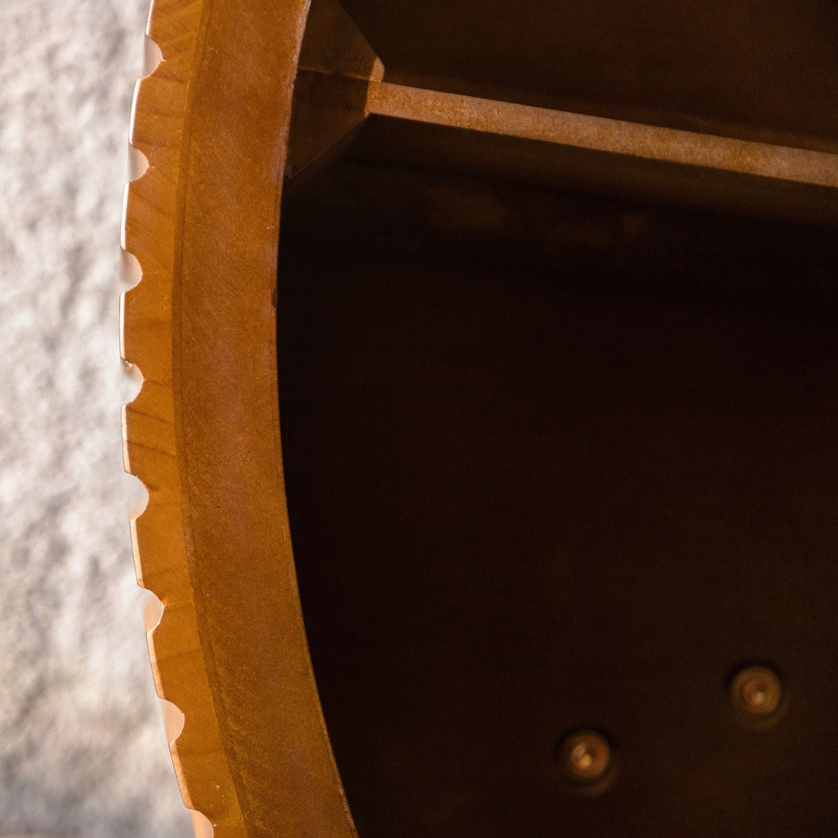 Round Retro Coffee With Solid Wood Legs