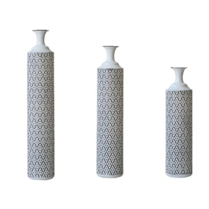 Modern Floor Vase Set – White & Black Metal Vases with Geometric Pattern – 3-Piece Home Decor Set in 24.8 in, 29.13 in & 33.85 in Heights