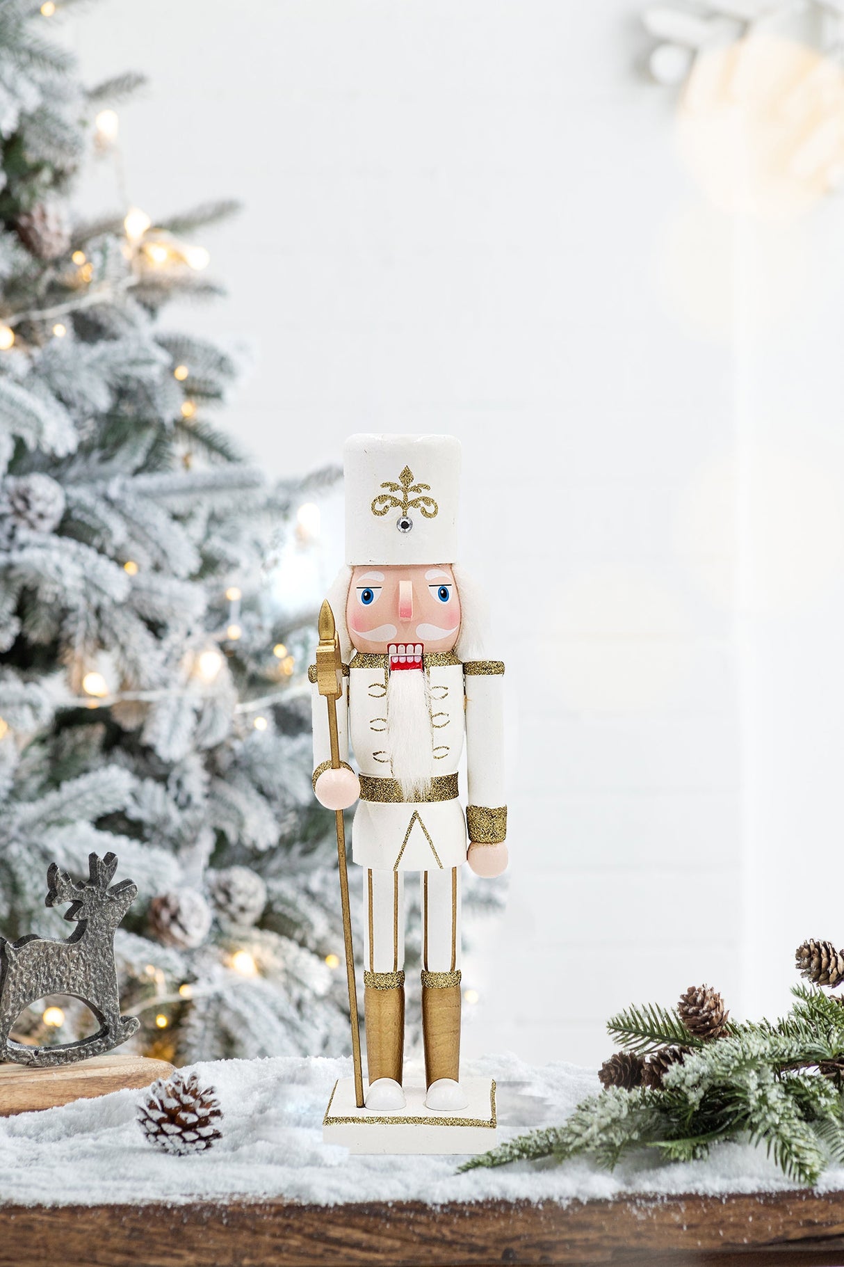4x3.1x14.1" Table Standing Nutcracker