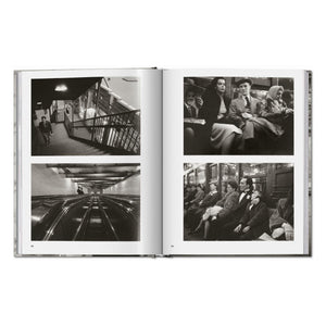 Stanley Kubrick Photographs. Through a Different Lens (German, French, English)