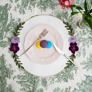 Jasmine White Round Faux Leather Placemat