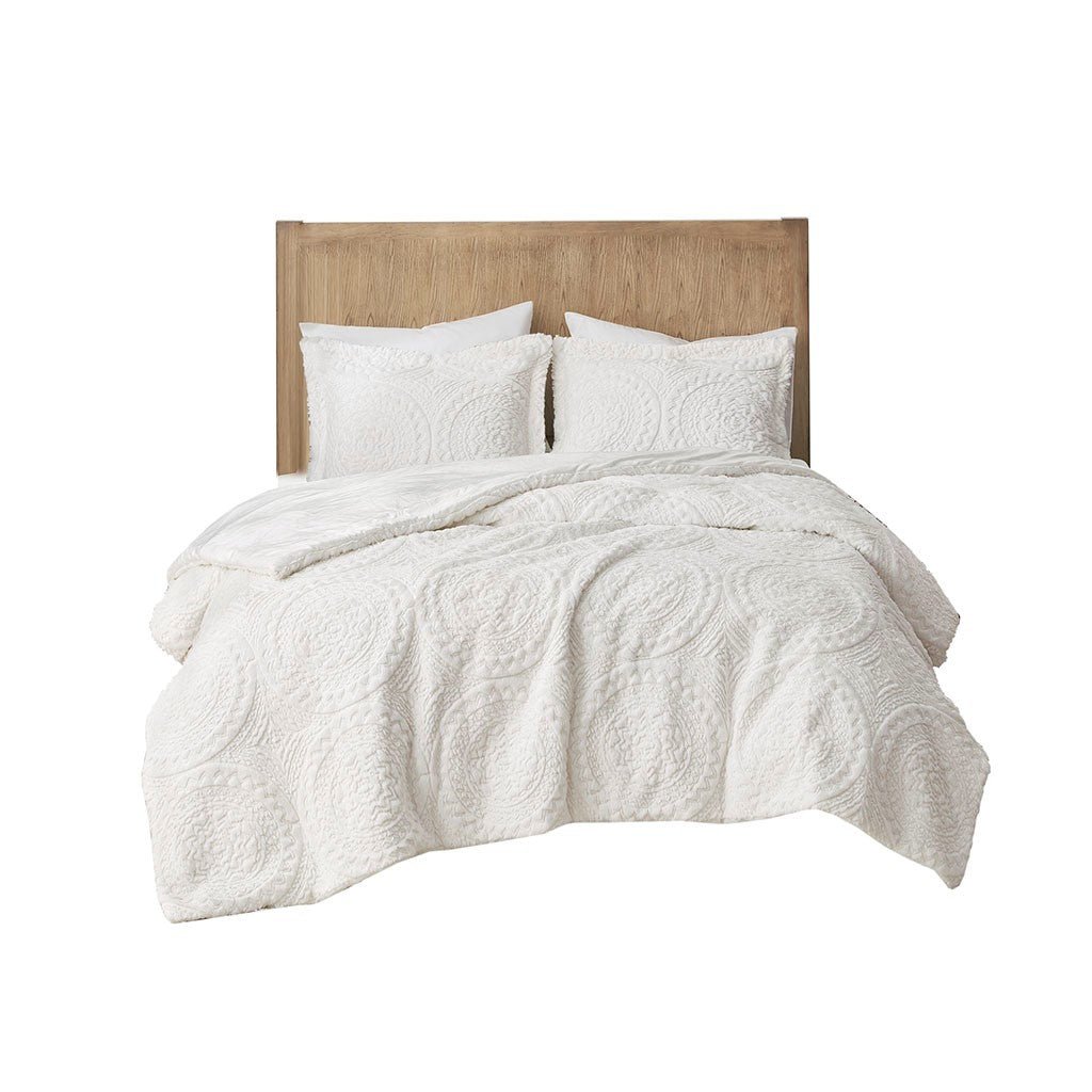 Embroidered medallion faux fur ultra plush comforter mini set - king - Tuesday Morning - Quilts & Comforters