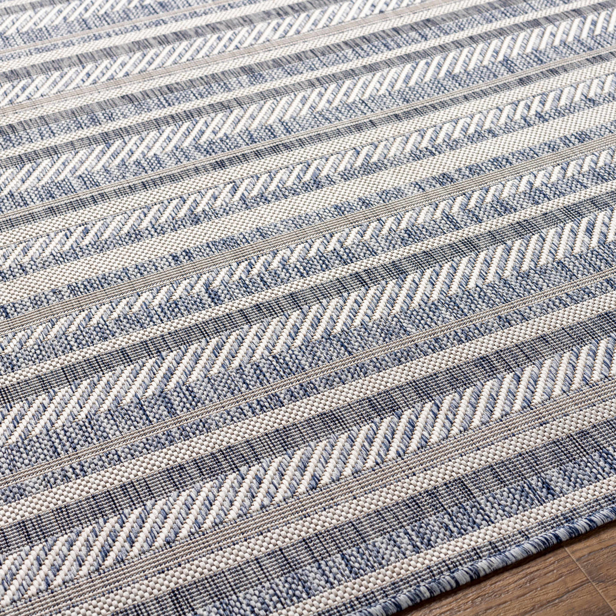 Emirgazi Striped Nordic Rug