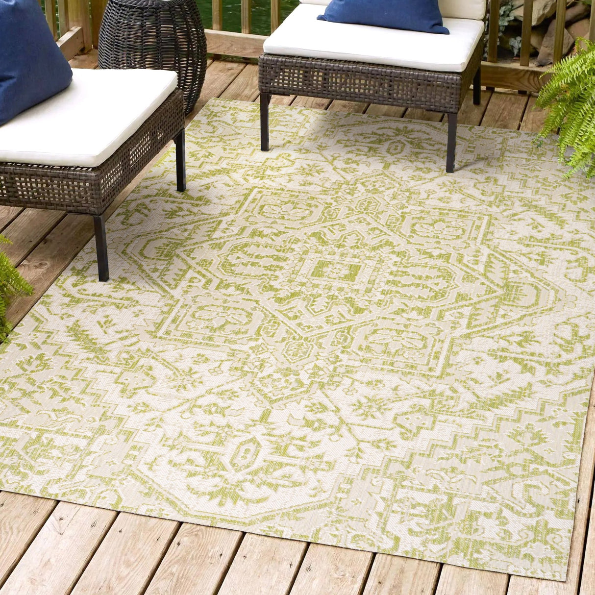 Estrella-Bohemian-Medallion-Weave-Indoor/Outdoor-Area-Rug-Area-Rugs