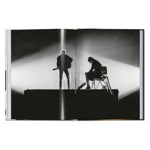 Daniel Kramer. Bob Dylan. A Year and a Day (English)