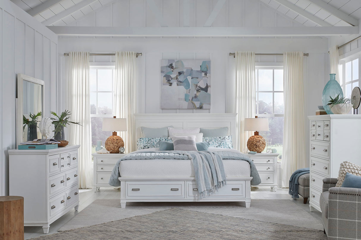 Charleston - Panel Storage Bed