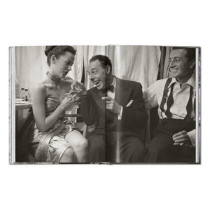 Stanley Kubrick Photographs. Through a Different Lens (German, French, English)