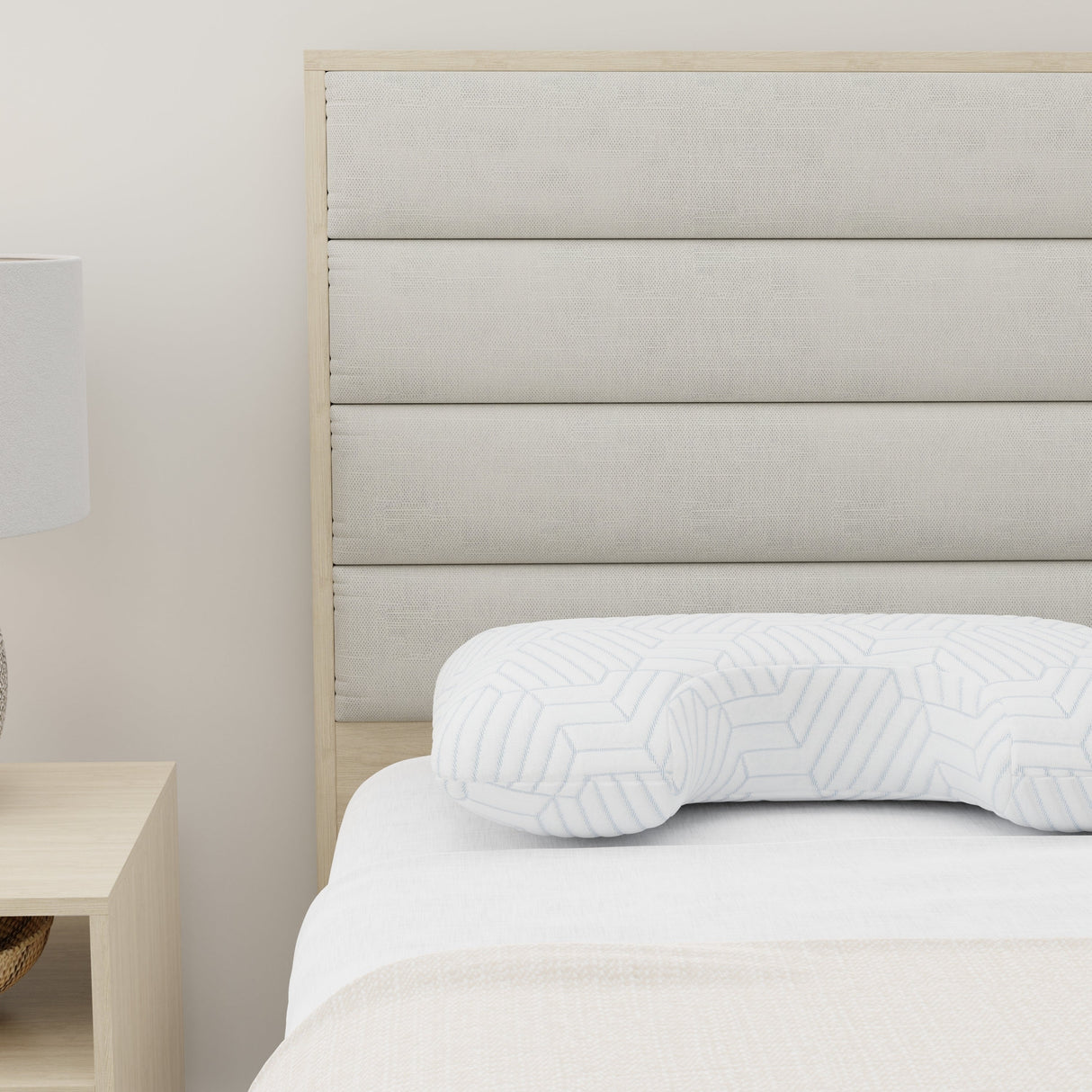 Fria Cloud Curve Pillow