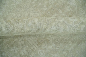 Fine Antique Design Ivory and light Olive Traditional Hand Knotted 8x10 wool area Rug