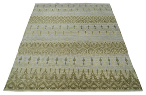 Fine Green 8x10 Hand Knotted Beige, Olive and Silver Traditional Wool Rug