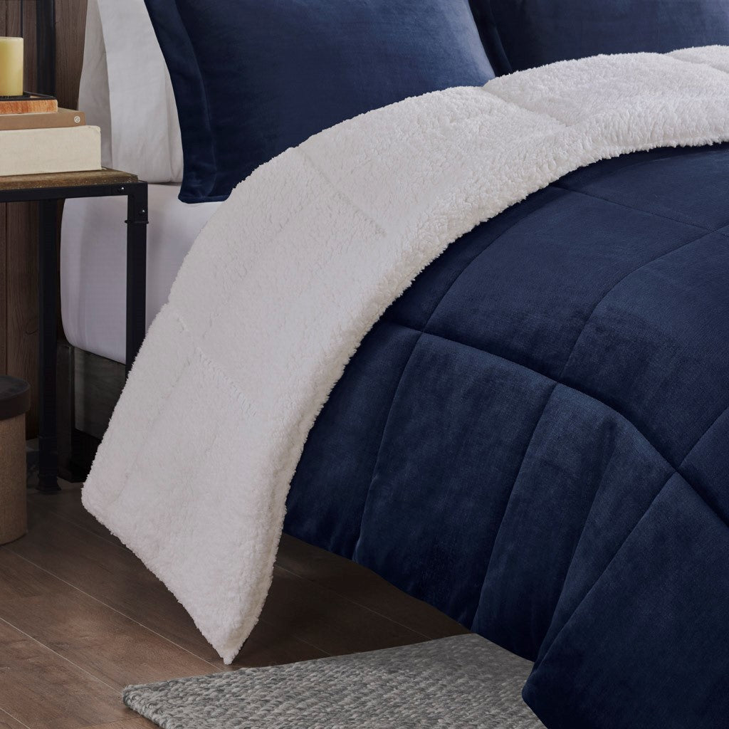 Full/queen plush to sherpa down alternative comforter set - Tuesday Morning - Quilts & Comforters