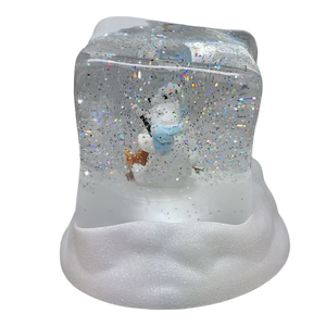 Lighted Swirl Polar Bears Cube Snowglobe