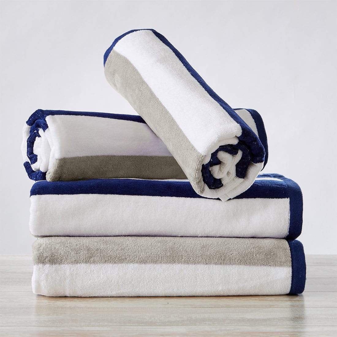 Great Bay Home 30" x 60" / Navy / Light Grey 4 Pack Cotton Stripe Beach Towel - Sunset Bay Collection 4 Pack 100% Cotton Reversible Cabana Beach Towel | Sunset Bay by Great Bay Home