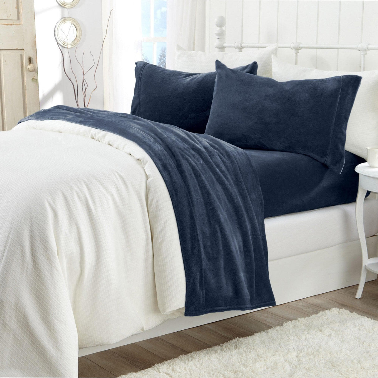 Great Bay Home 4-Piece Printed Plush Sheet - Velvet Luxe-Lodge Collection
