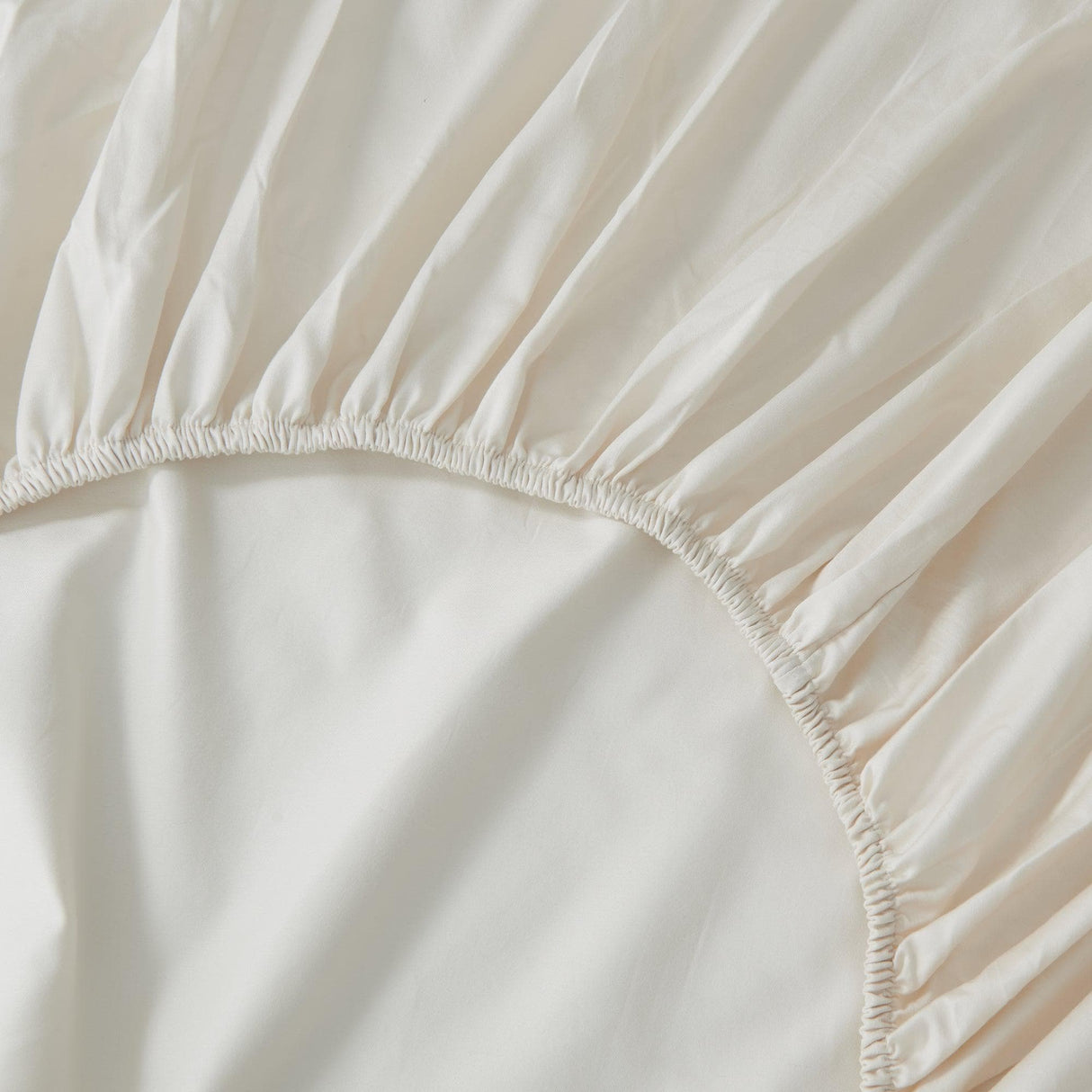 Great Bay Home Bed Sheets 100% Cotton Sateen Sheet Set - Rosalia Collection 100% Cotton Sateen Sheet Set