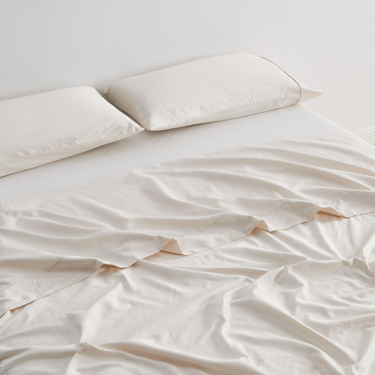 Great Bay Home Bed Sheets 100% Cotton Sateen Sheet Set - Rosalia Collection 100% Cotton Sateen Sheet Set