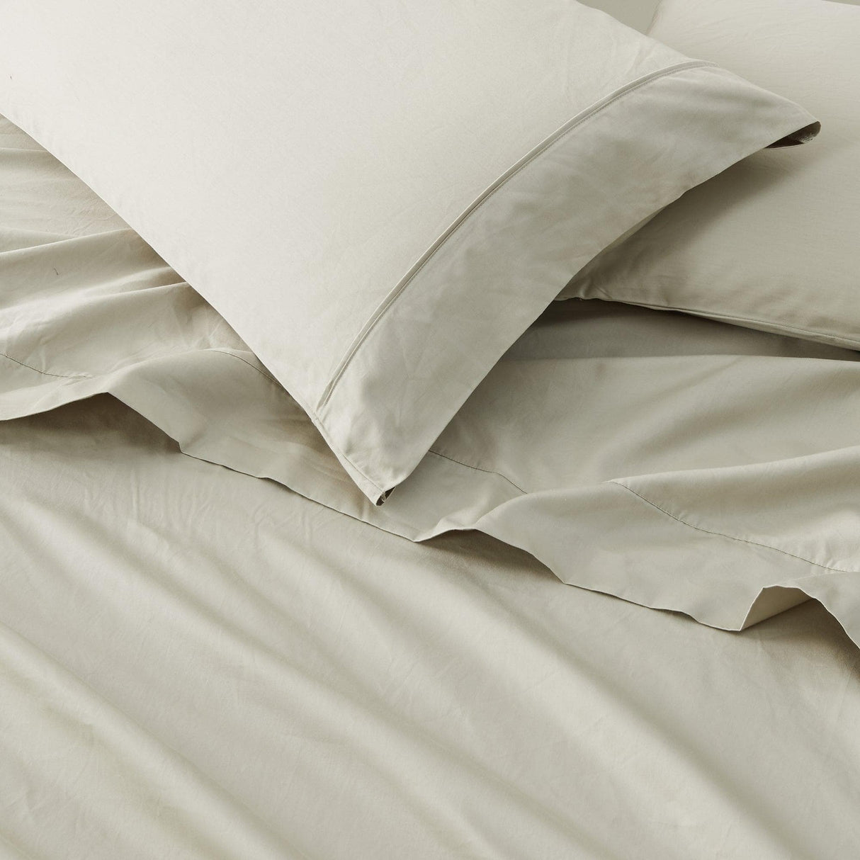Great Bay Home Bed Sheets 100% Cotton Sateen Sheet Set - Rosalia Collection 100% Cotton Sateen Sheet Set