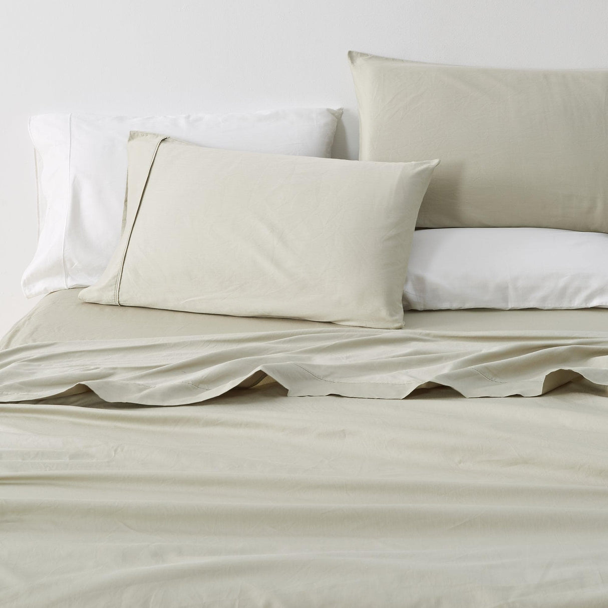 Great Bay Home Bed Sheets 100% Cotton Sateen Sheet Set - Rosalia Collection 100% Cotton Sateen Sheet Set