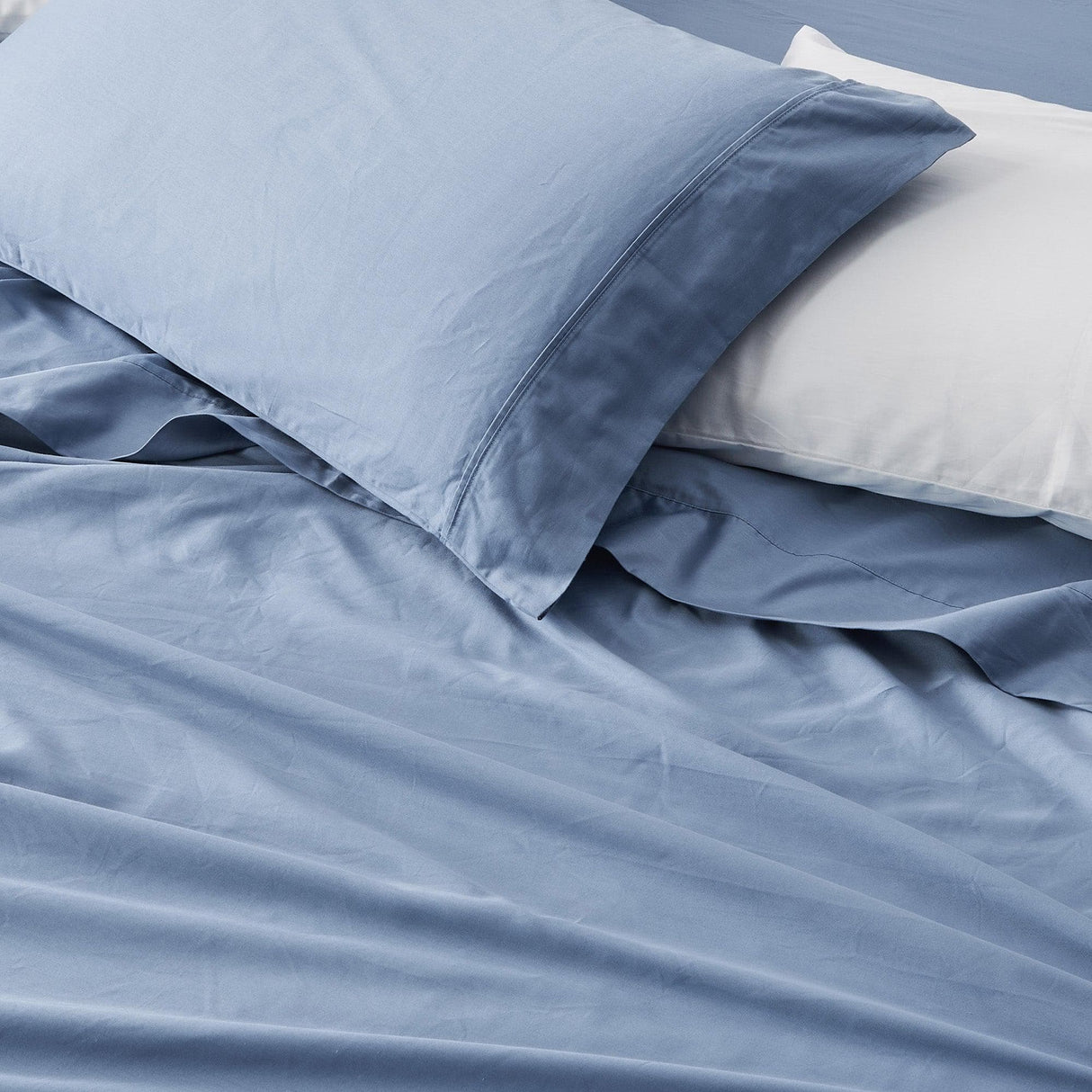 Great Bay Home Bed Sheets 100% Cotton Sateen Sheet Set - Rosalia Collection 100% Cotton Sateen Sheet Set