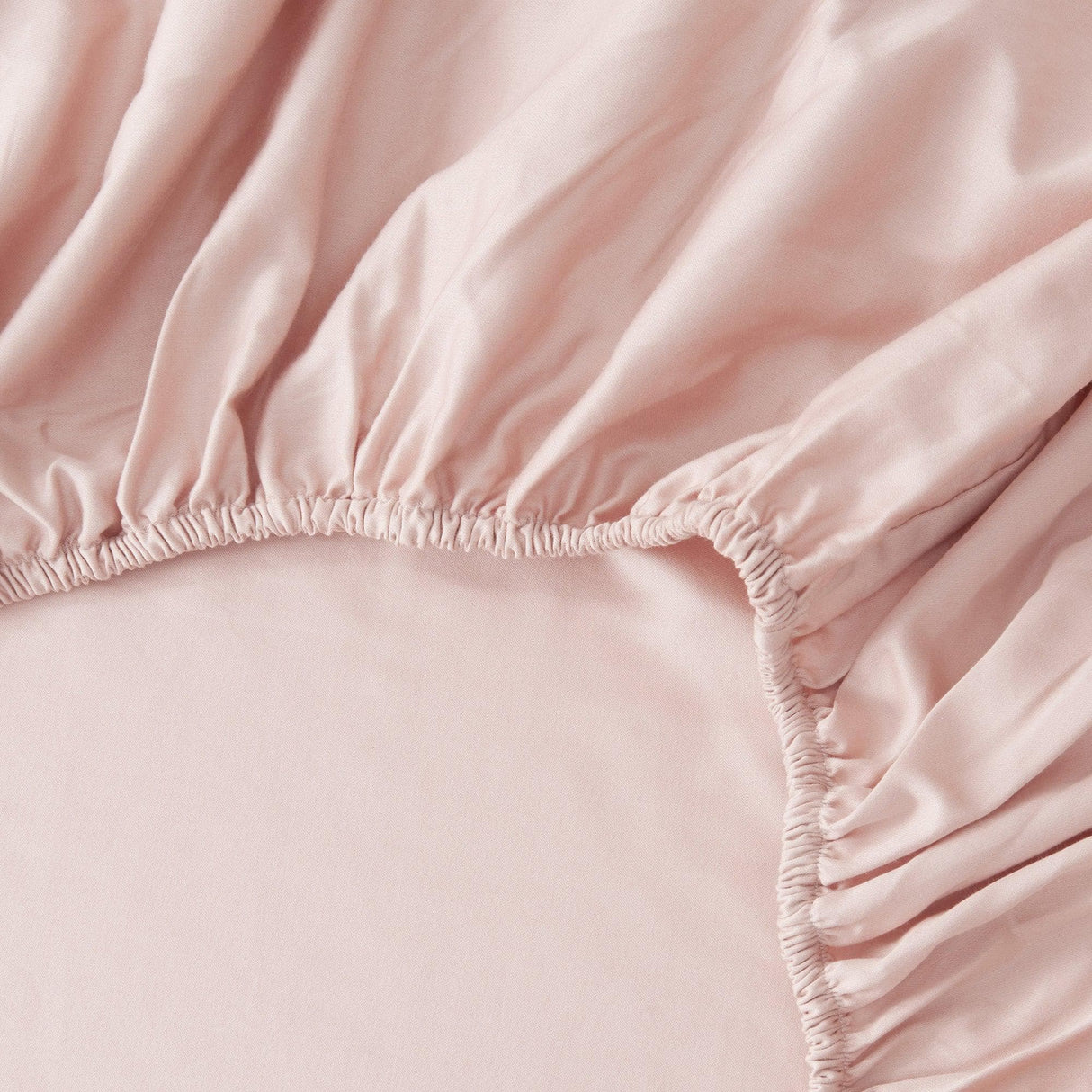 Great Bay Home Bed Sheets 100% Cotton Sateen Sheet Set - Rosalia Collection 100% Cotton Sateen Sheet Set