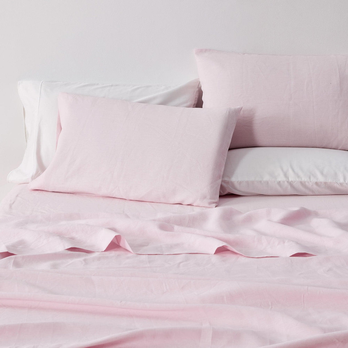 Great Bay Home Bed Sheets 100% European Flax Linen Sheet Set 100% European Flax Linen Sheet Set