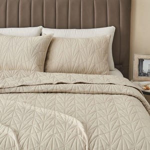 Oversized Geometric Pinsonic Quilt Set - Blakely Collection