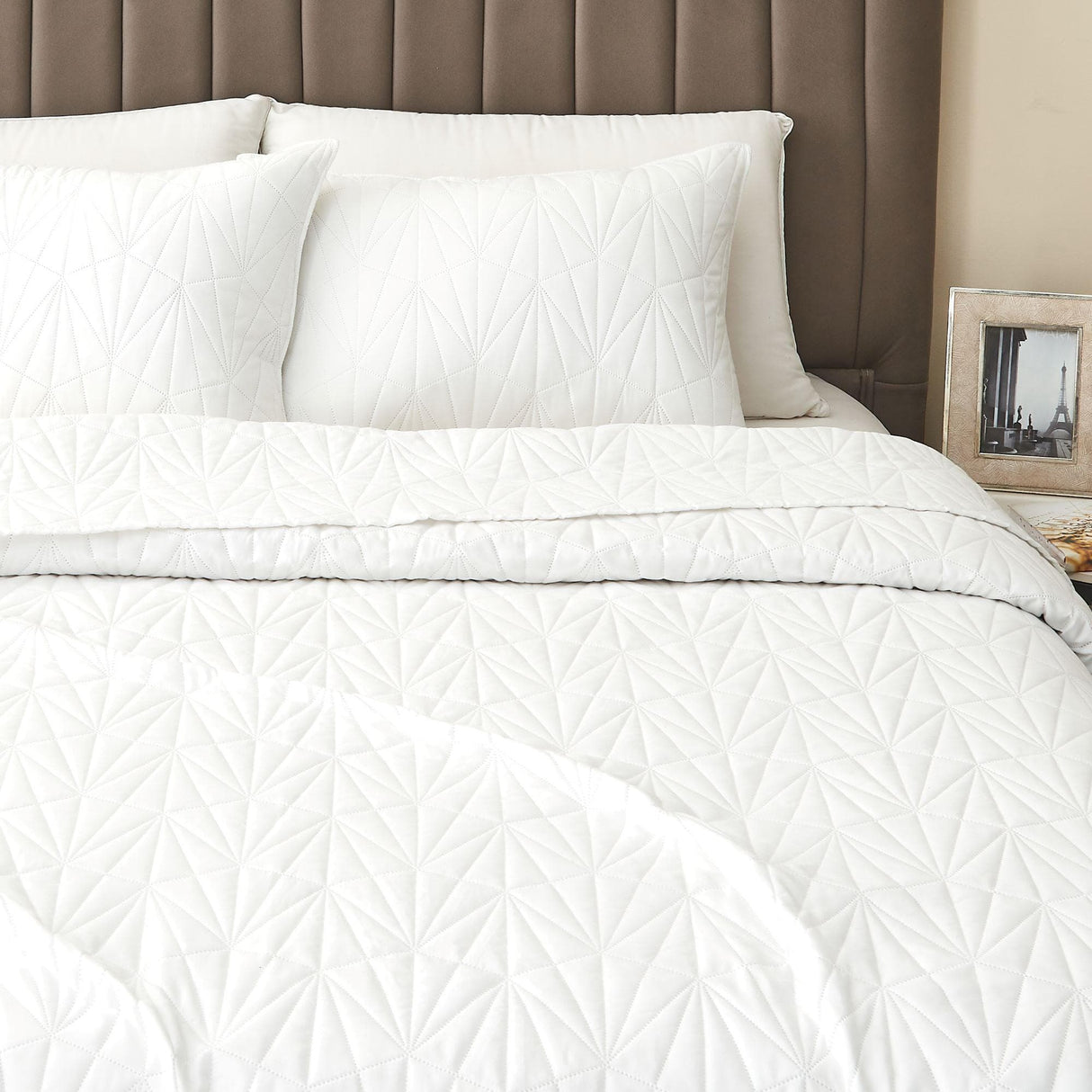 Oversized Geometric Pinsonic Quilt Set - Blakely Collection