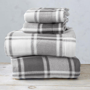 4-Piece Printed Fleece Sheet - Dara Collection