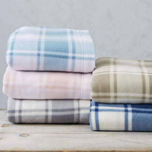 4-Piece Printed Fleece Sheet - Dara Collection