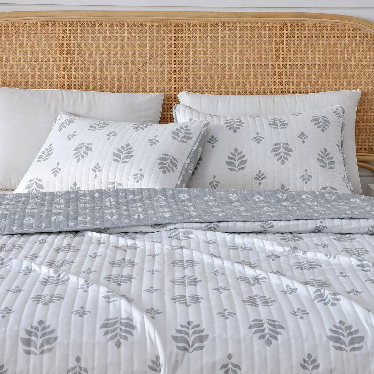 3-Piece-French-Floral-Quilt-Colette-Collection-Quilts