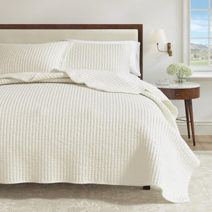 3-Piece Solid Quilt Set - Alicia Collection