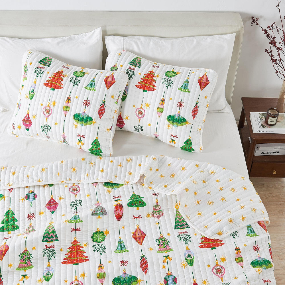Colorful Holiday Quilt Set - Midnight Magic Collection