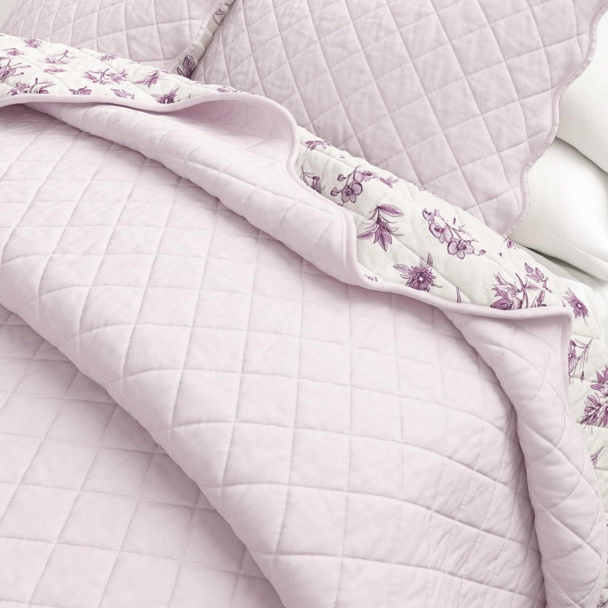 greatbayhome Quilts & Comforters Floral Print & Scallopeded Edge Cotton Quilt Set - Sandie Collection Spring Petals Scalloped Cotton Quilt Set | Sandie Collection by Great Bay Home
