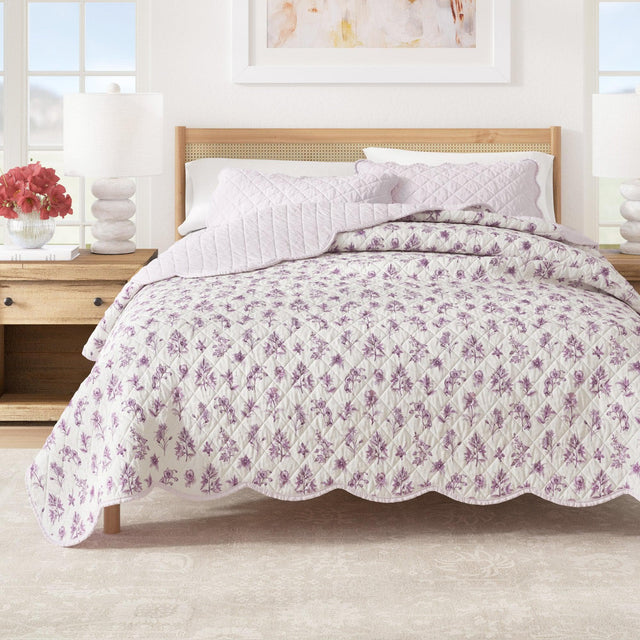 greatbayhome Quilts & Comforters Twin / Twin XL / Spring Petals Lavender Floral Print & Scallopeded Edge Cotton Quilt Set - Sandie Collection Spring Petals Scalloped Cotton Quilt Set | Sandie Collection by Great Bay Home