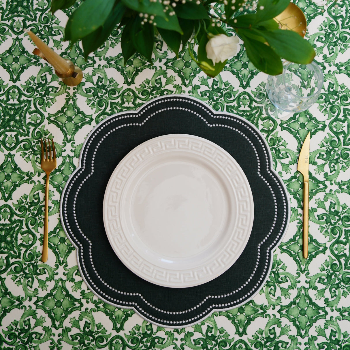 NURTURE DARK GREEN SCALLOPED FAUX LEATHER PLACEMAT