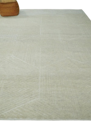Hand carved Beige Geometrical Stripes Pattern Hand Knotted 9x12 Wool Area Rug