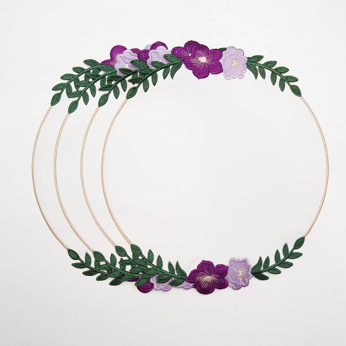 Jasmine White Round Faux Leather Placemat