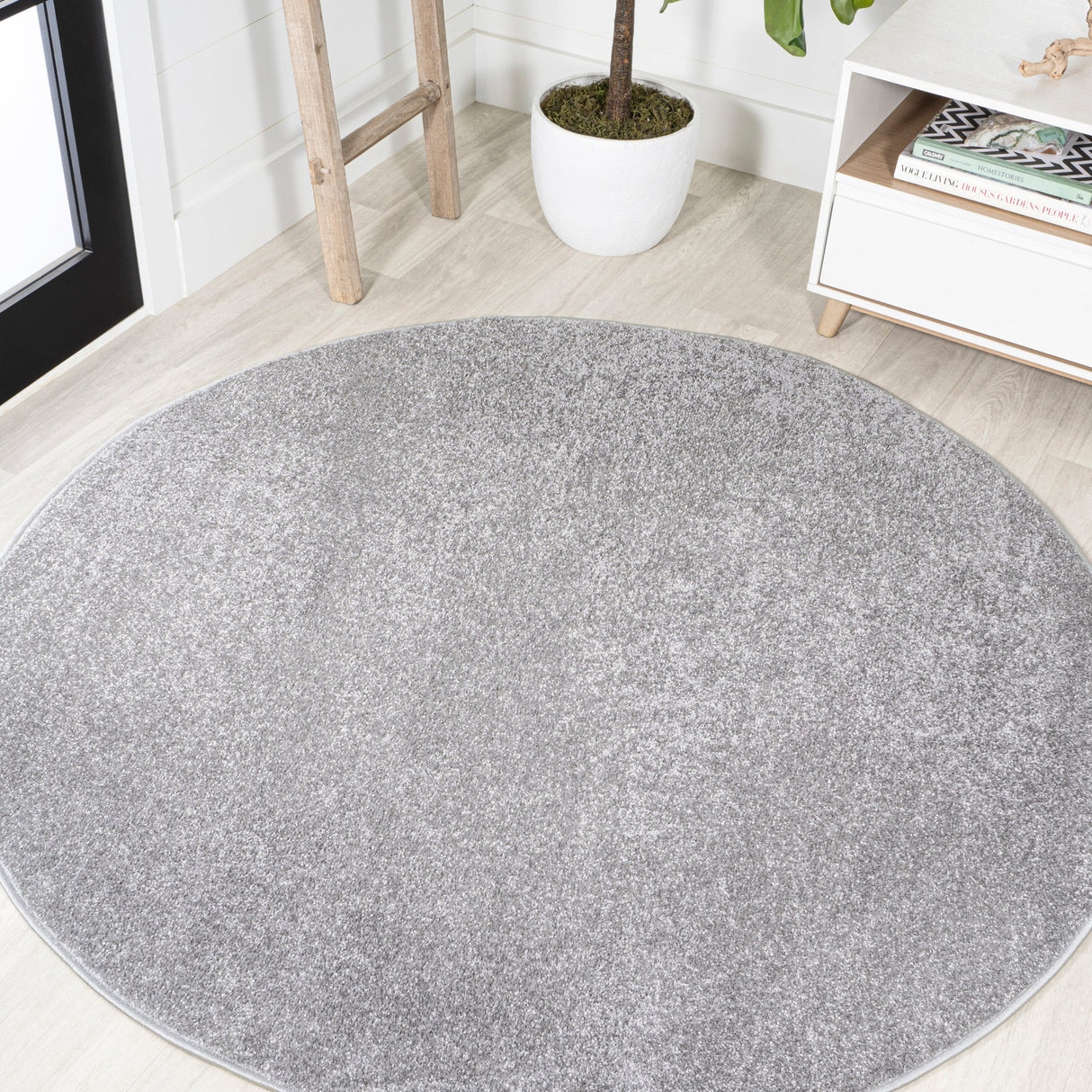 Haze-Solid-Sleek-Low-Pile-Round-Area-Rug-Area-Rugs
