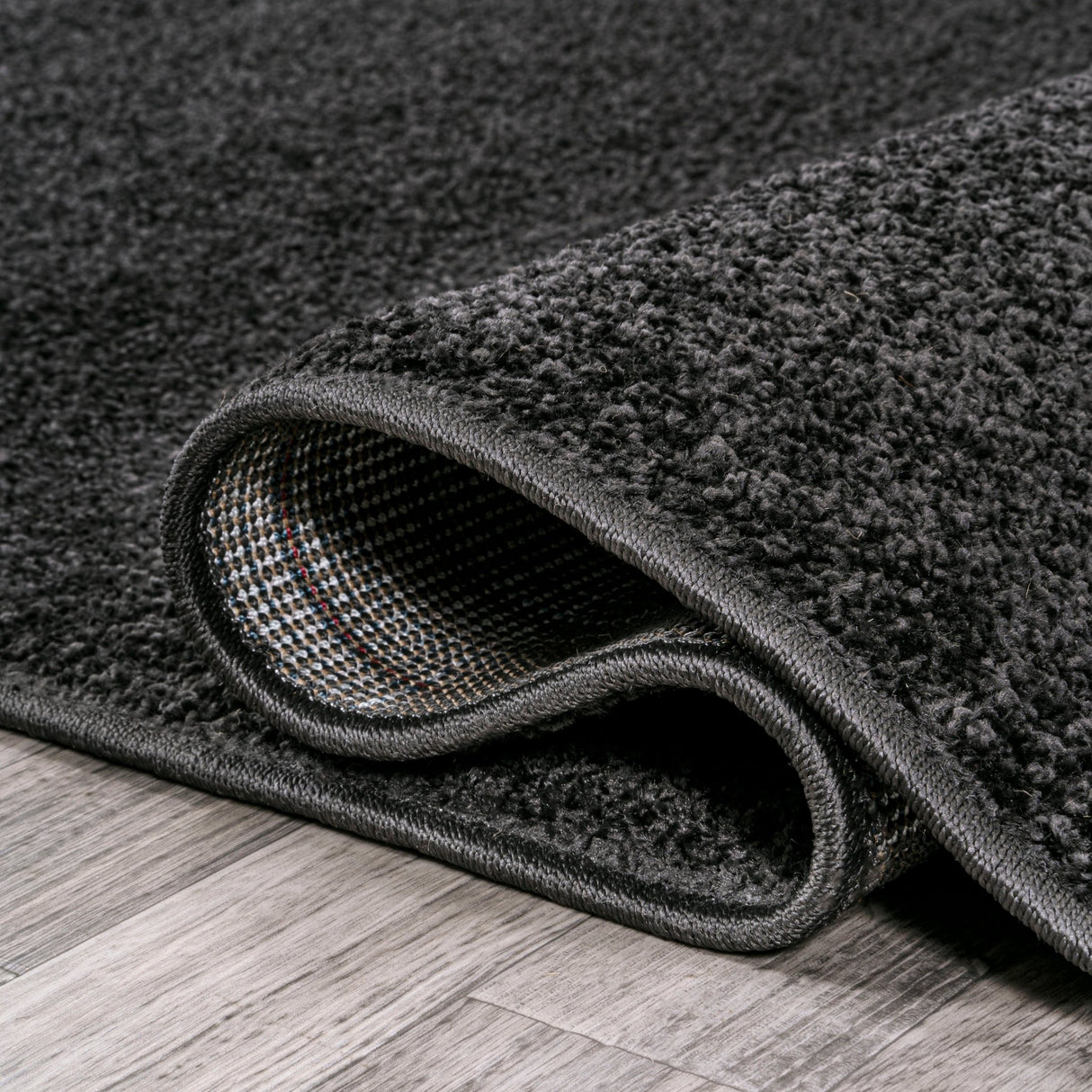Haze Solid Sleek Low - Pile Round Area Rug - Tuesday Morning - Area Rugs