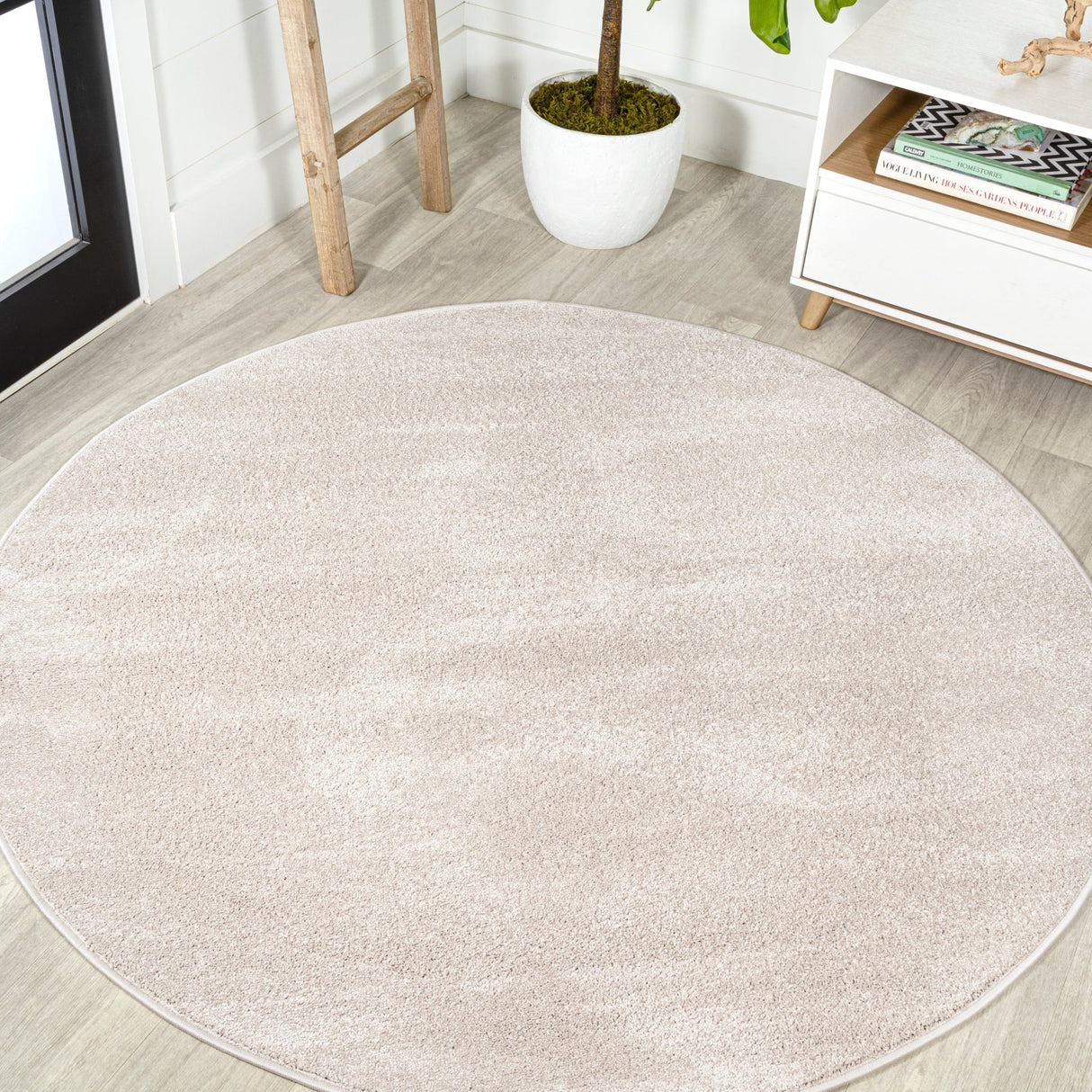 Haze Solid Sleek Low - Pile Round Area Rug - Tuesday Morning - Area Rugs