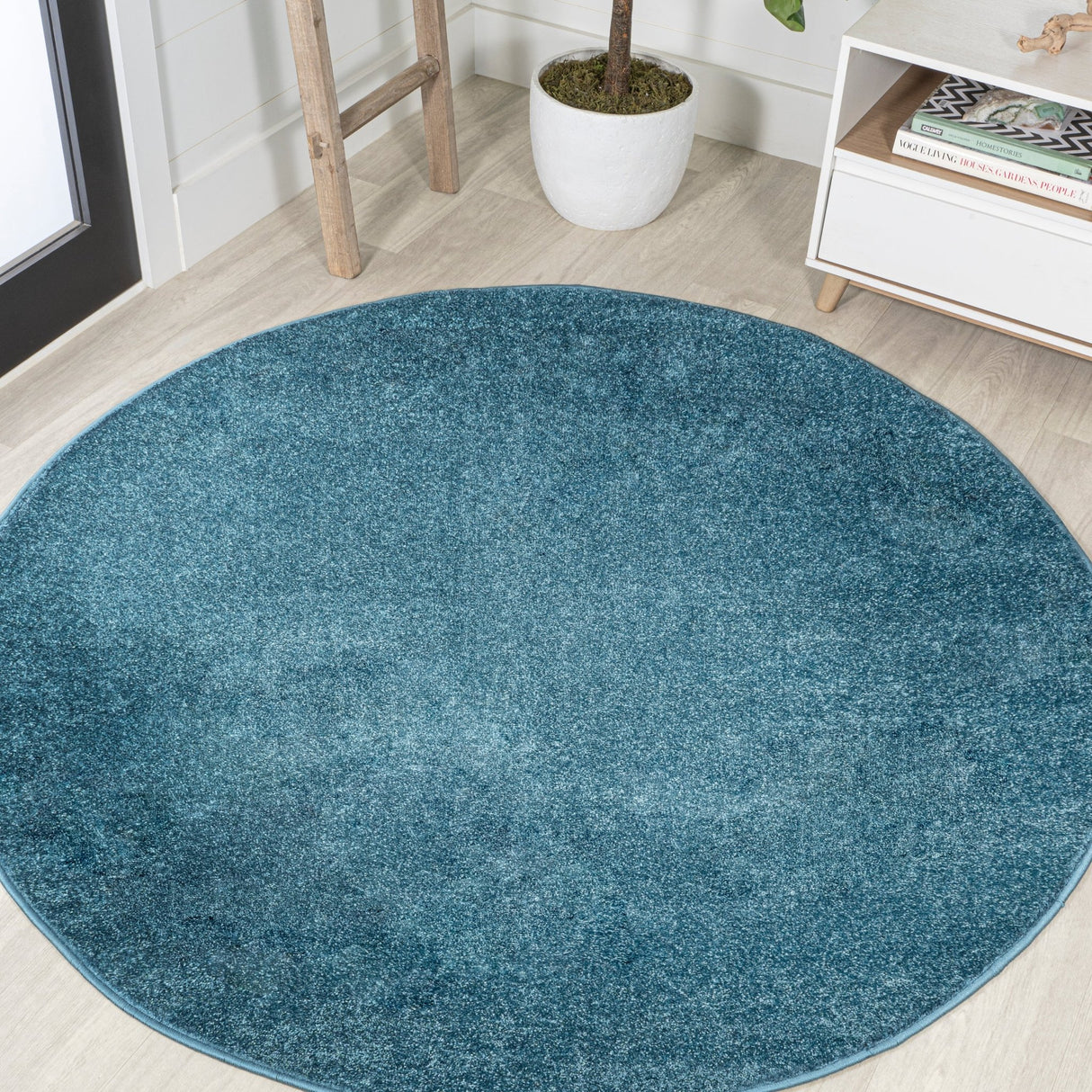 Haze Solid Sleek Low - Pile Round Area Rug - Tuesday Morning - Area Rugs