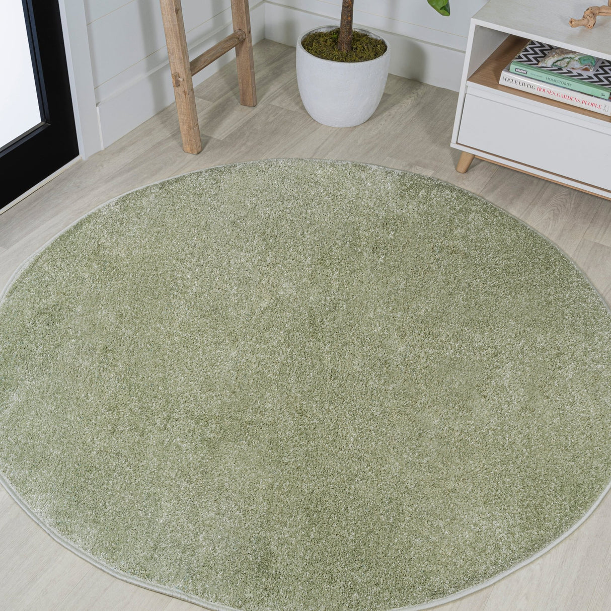 Haze Solid Unique Low Round Area Rug - Tuesday Morning - Area Rugs