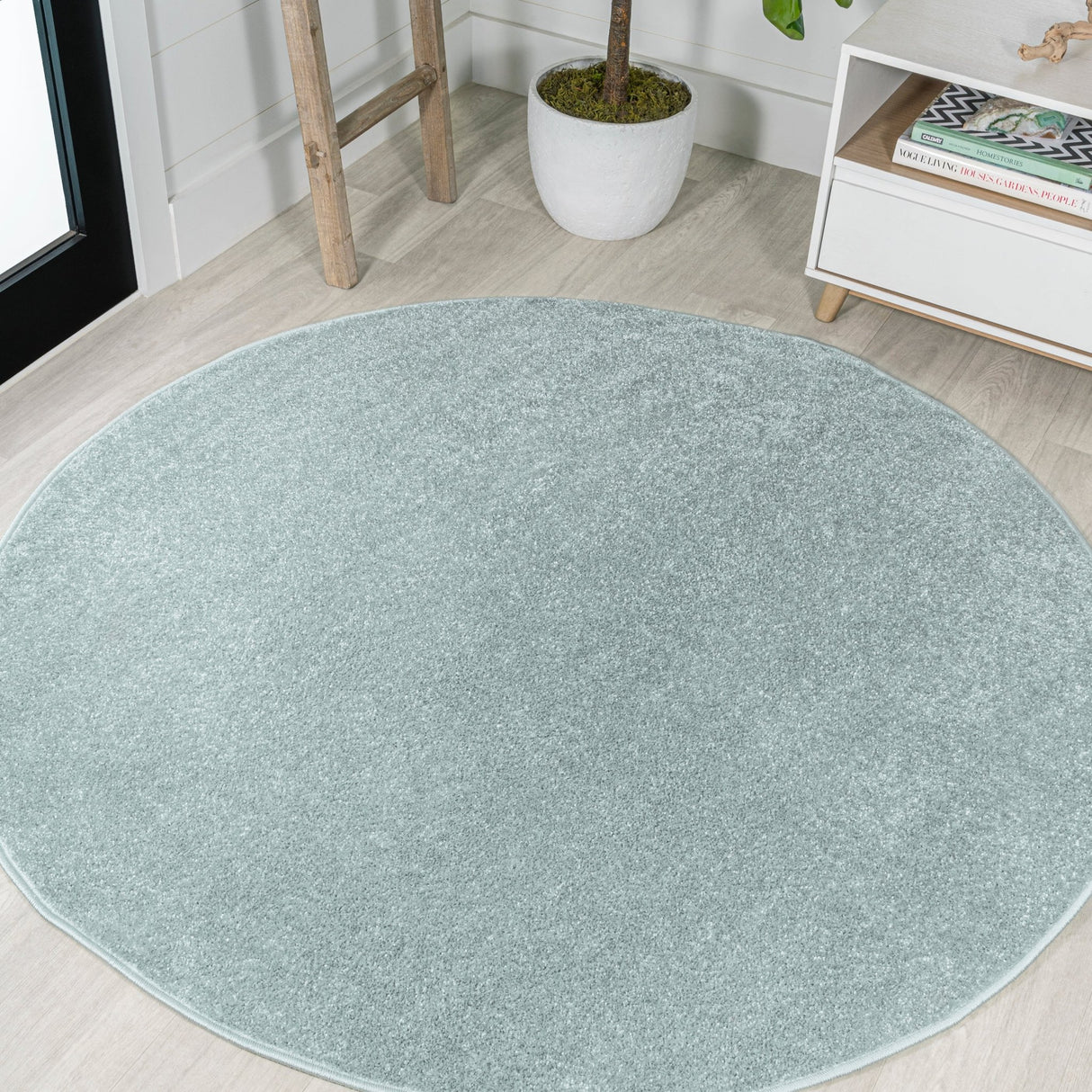 Haze Solid Unique Low Round Area Rug - Tuesday Morning - Area Rugs