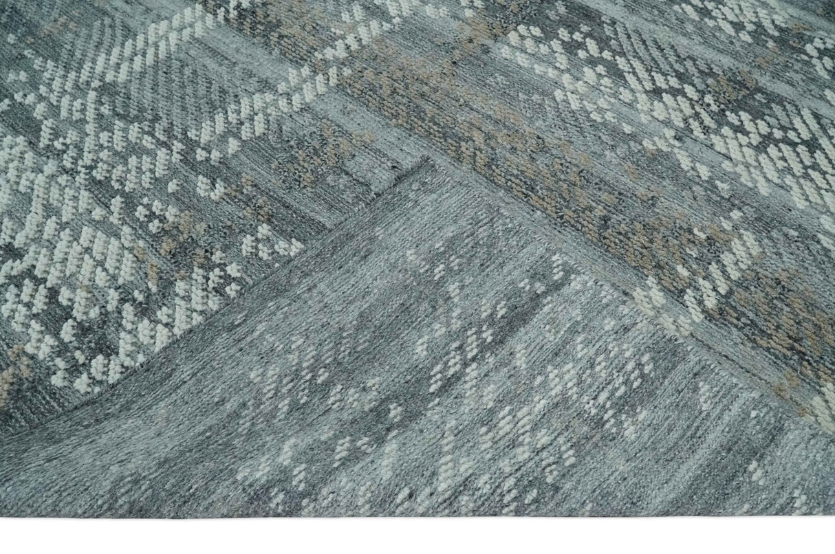 High-Low Ivory, Gray and Charcoal 8x10 hand knotted Contemporary wool Area rug