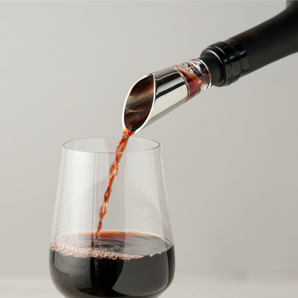Harrison aerating pour spout in stainless steel viski®