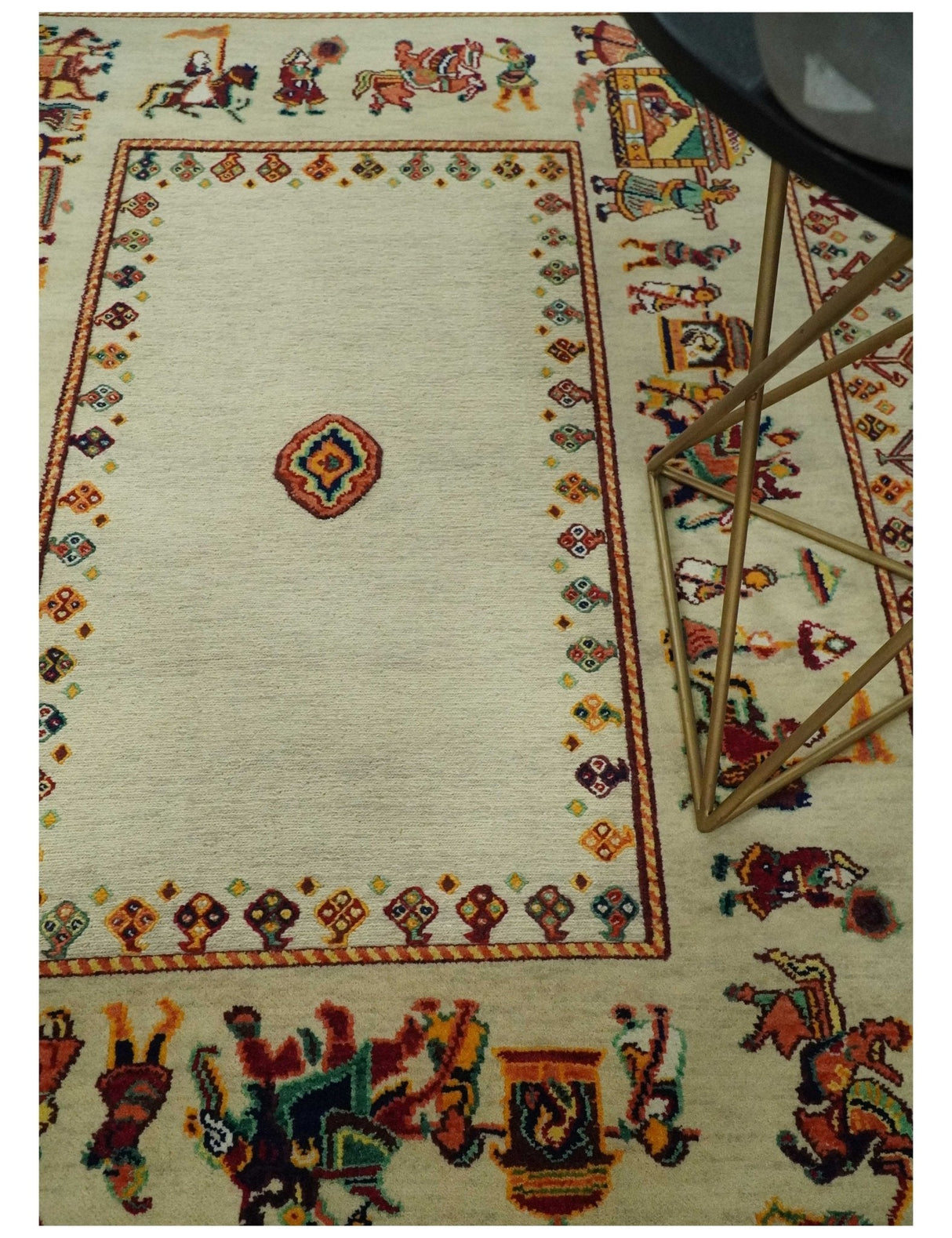 5x7 Flatwoven Ivory and Beige Wool Hand Knotted Southwestern Gabbeh Rug